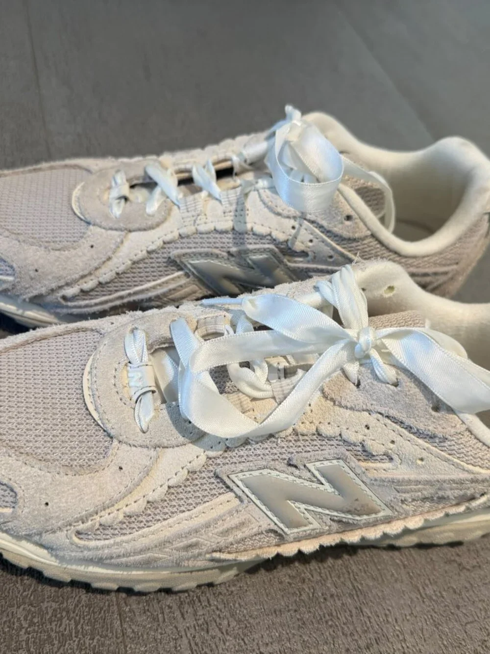 New Balance 204L Sea Salt Linen Ribbon Sneakers Womens 8